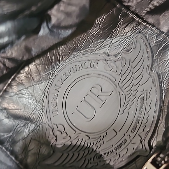 URBAN REPUBLIC ***FUN FUN FAUX BEAUTIFUL JACKET SIZE 7-9YRS WILL FIT LIKE NEW!! - Picture 3 of 3